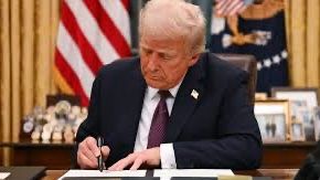 Trump Imposes 15% Tariff and Price Floors on Polysilicon Imports