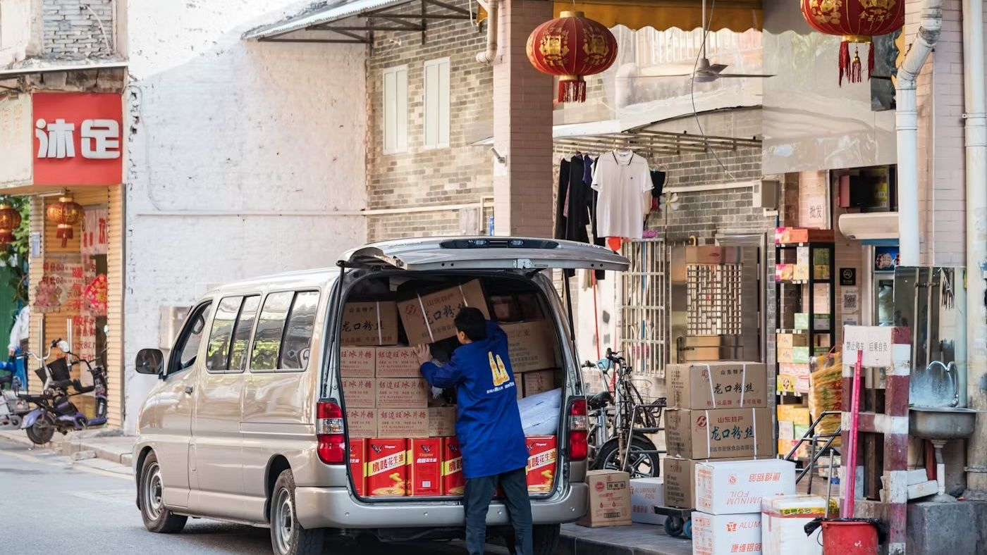 Mamdani Backs Bill That Would Force Amazon to Hire Its Delivery Drivers