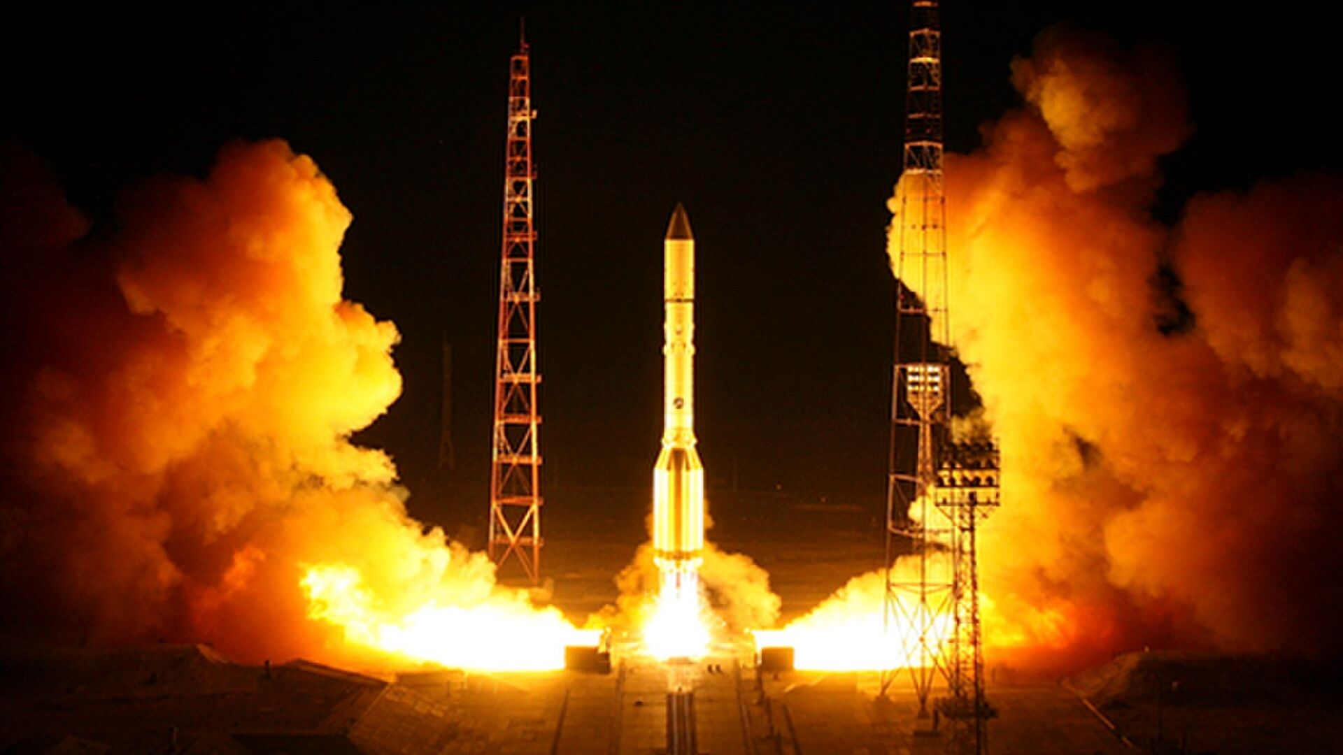Chinese Long March Rocket Explodes 85 Seconds After Liftoff