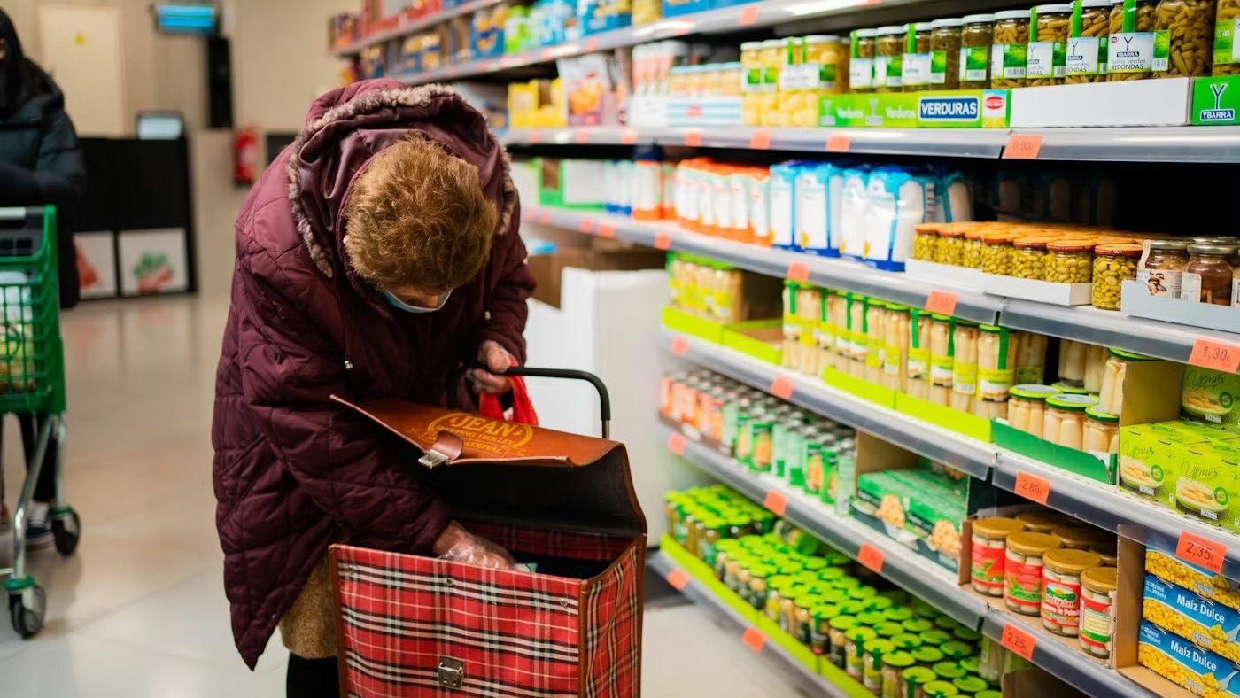 US inflation cools to 3.4% in July as stocks edge higher