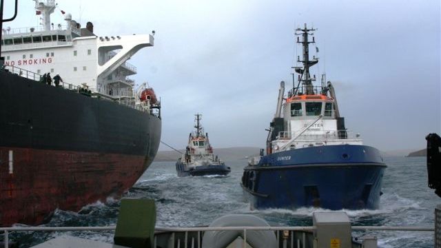 UAE Accuses Iran of Attacking Two Tankers as Hormuz Traffic Stays Near Wartime Lows