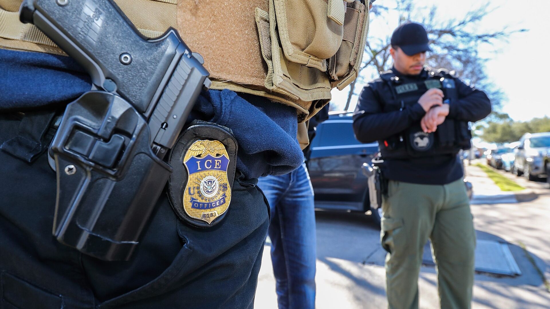 Milo Yiannopoulos Deported to Britain After ICE Arrest in New Orleans