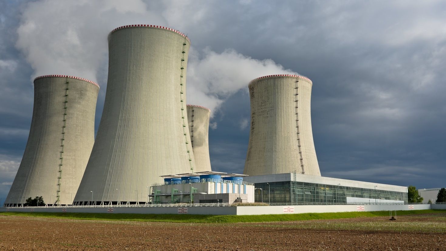 Energy Department Closes $1.9 Billion Loan to Restart Iowa Nuclear Plant for Google
